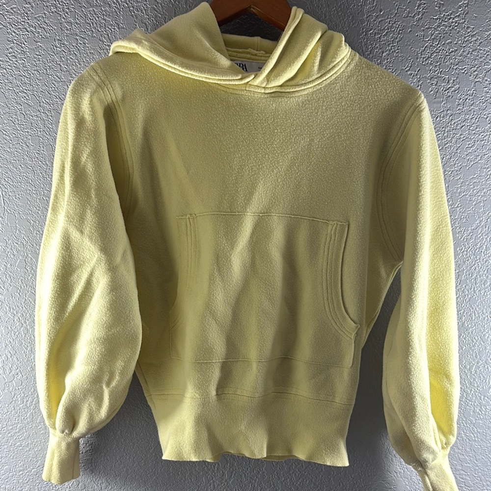Zara Pastel Yellow Cropped Hoodie
